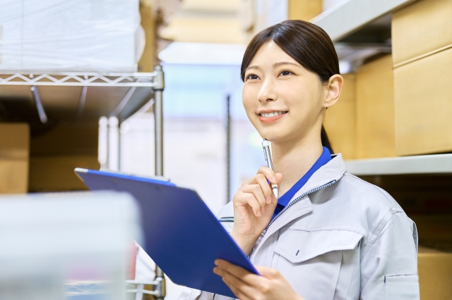 工場勤務の女性